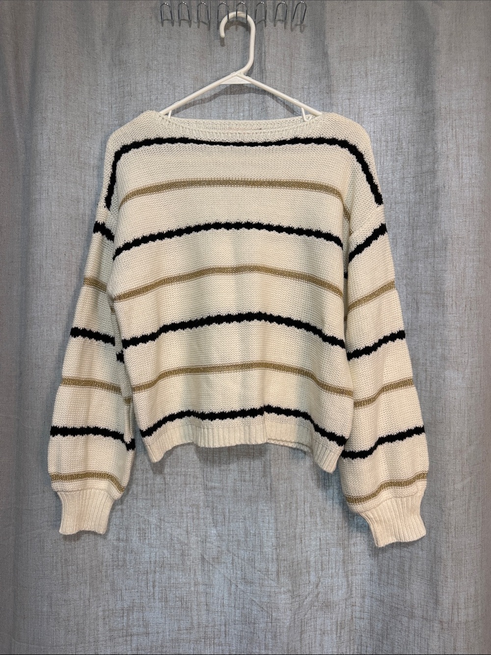 Mi Ami Francesca’s Striped Balloon Sleeve Knit Sweater Cream Gold Black